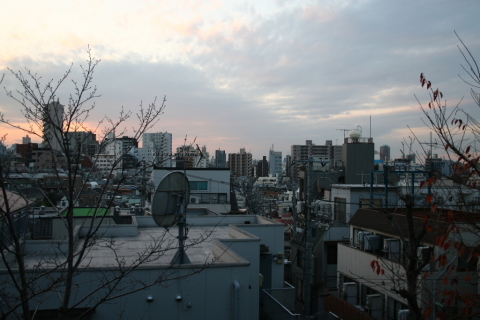 2013/12月 EF-S18-55USM+30D 焦点距離24mm F/4 ss1/60 ISO100