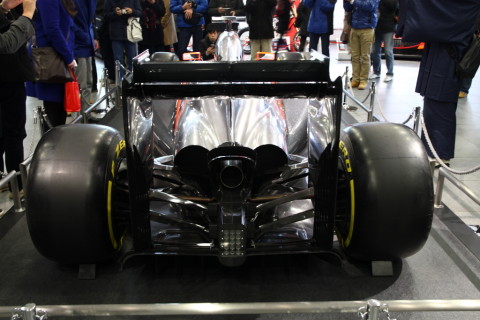 2015/2月 SIGMA17-70+30D 焦点距離23mm F/4.5 ss1/6 ISO100