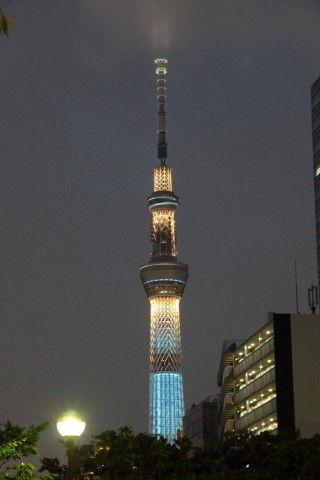 2015/8月 SIGMA17-70+7D2 焦点距離70mm F/5.6 ss1/15 ISO6400