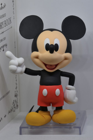 トリミング(フリー) 2019/10月 SIGMA17-70+D500 70mm F4.5 ss1/160 ISO100