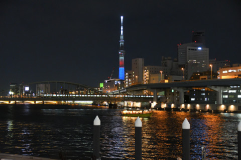 2021/8月 SIGMA17-70+D500 38mm F3.5 ss1/30 ISO4000